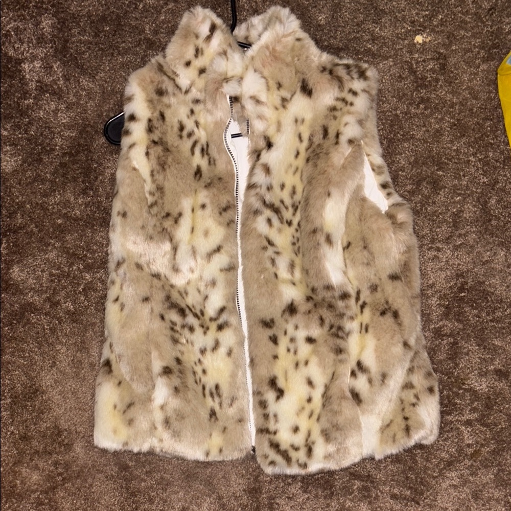 Faux Fur Leopard Print Vest